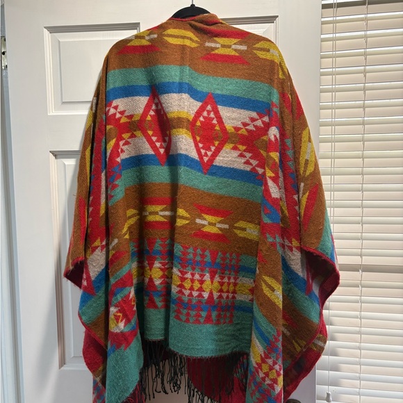 Merona Red Geometric Patterned Wrap - Picture 4 of 5